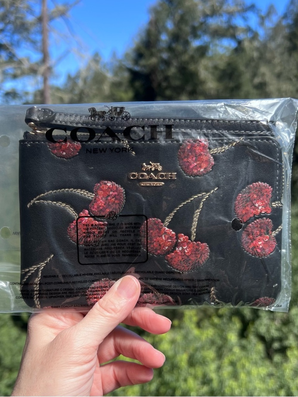 COACH Corner Zip Wristlet With Cherry Print NWT AUTHENTIC - Picture 5 of 5